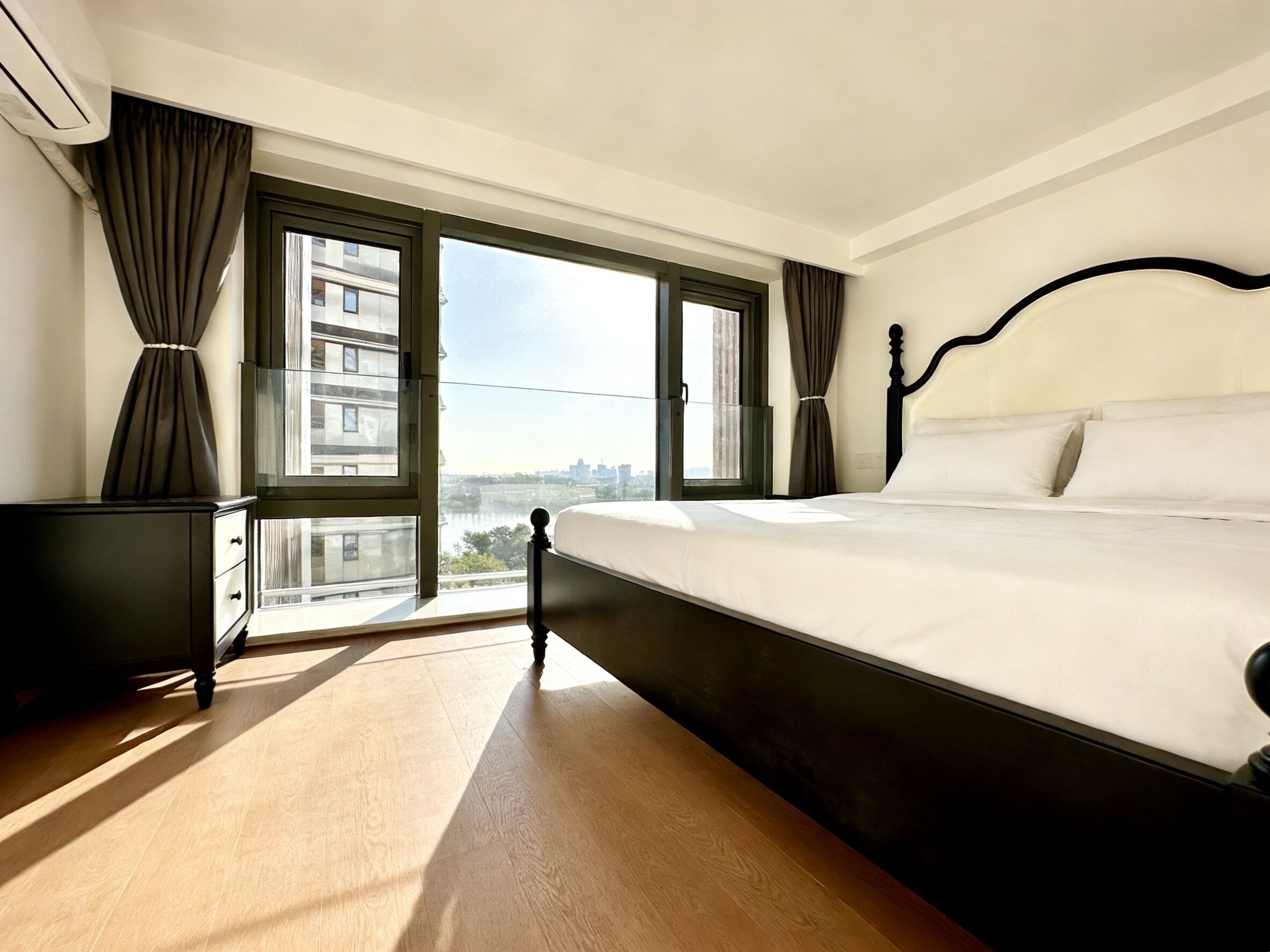 Loftsrom – superior, 3 soverom, kanalutsikt