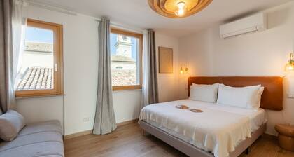 Homestay 'Residenza Tre Cuori' with Lake View, Wi-Fi and Air Conditioning