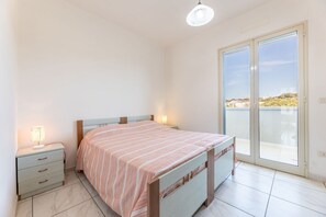 Room - Apartment a few steps from the sea in Gallipoli CVG106 (Puglia)