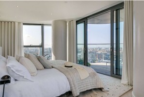 Room - Legacy Lane 44th Floor Three Bedroom Apartment (London)