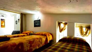 2 chambres, Wi-Fi gratuit, draps fournis