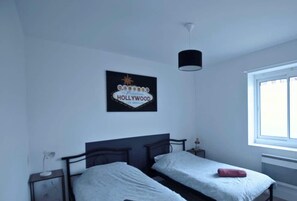 House | 2 bedrooms - Chez Serge N 103 Wifi Parking Gratuit 4 Pers (Noeux-les-Mines)