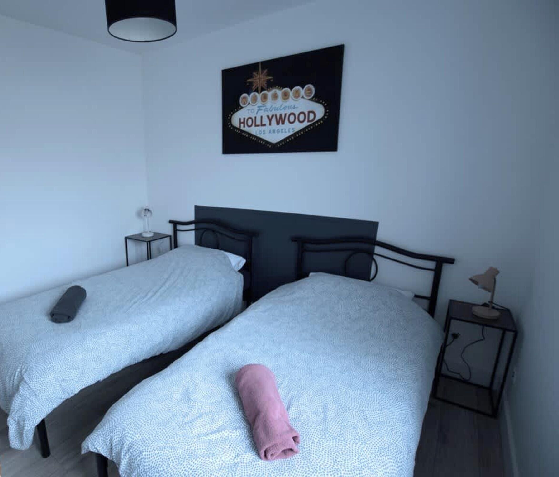 2 bedrooms