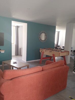 Apartment | 2 bedrooms - Player 2 Jeux Wifi Parking 4pers Lave Linge (Noeux-les-Mines)