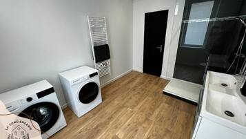 4 bedrooms