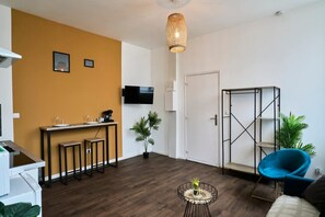 Apartment - En d Placement 4 Wifi Gratuit (Tourcoing)