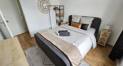 Elegant Apartment in a Luxury Residence