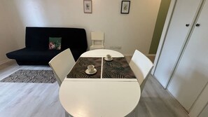 House - Studio Avec Place de Parking (Arras)