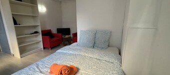 Petit Studio au 1er du th tre