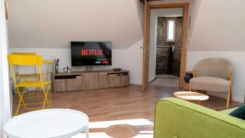 3 bedrooms, Internet