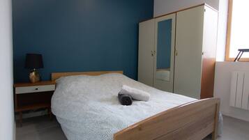 2 bedrooms