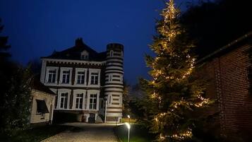 House | 6 bedrooms, Internet