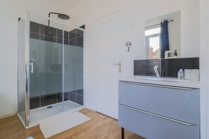 House - Le Nid Cosy 3 Baln o et Wifi (Tourcoing)