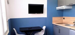 1 bedroom - La vie en Bleu Wifi Proche Bollaert 3 Pers (Lens)