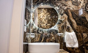 Hair dryer, towels - Les Maisons Deluxe Superior by RentalsPro (Afitos)