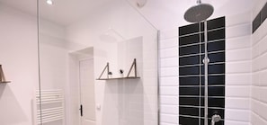 House | 2 bilik tidur 