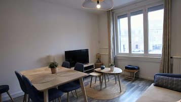 2 bedrooms