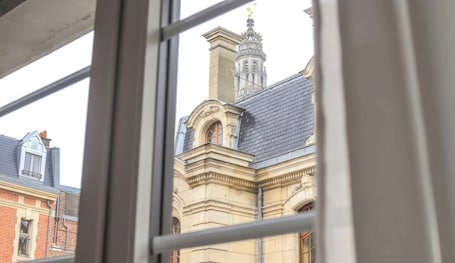House | 2 bedrooms. Arrasgw Vieziers Les Chambres de Romy Charmant T3 Hyper Centre