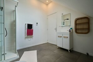 House | 1 bedroom - En d Placement 10 les Combles Wifi Gratuit (Tourcoing)