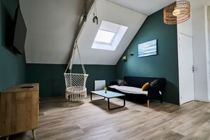 Room - En d Placement 10 les Combles Wifi Gratuit (Tourcoing)