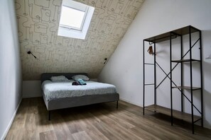 1 bedroom - En d Placement 10 les Combles Wifi Gratuit (Tourcoing)