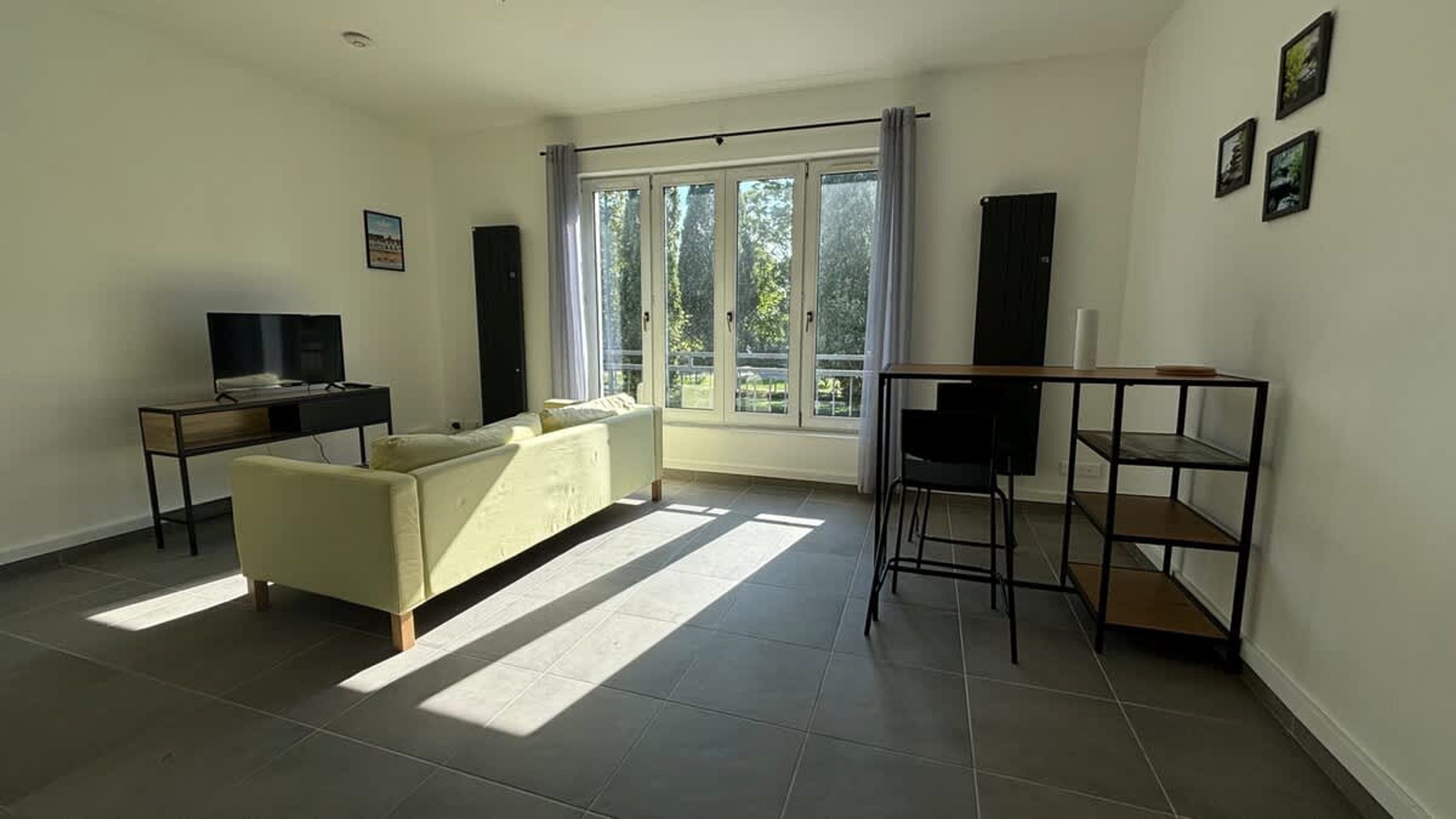 House | 1 bedroom