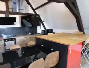 Room - Le Loft Arrageois 7p Central (Arras)