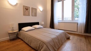 House | 5 bedrooms - La Villa Douaisienne Central Terrasse Privee (Douai)