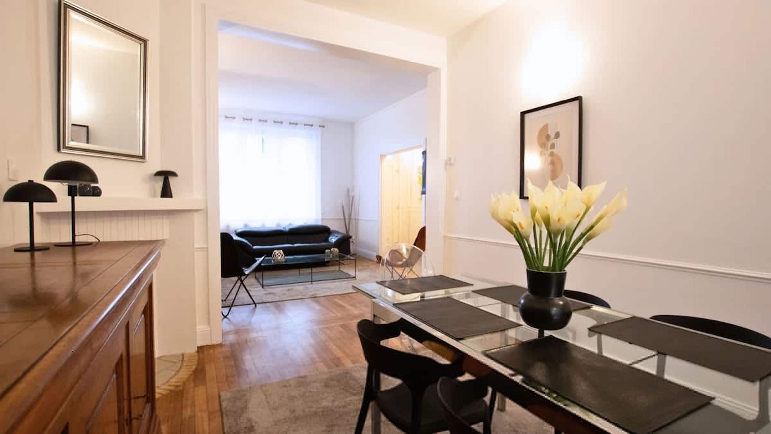 5 bedrooms