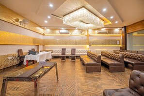قاعة الولائم والاحتفالات