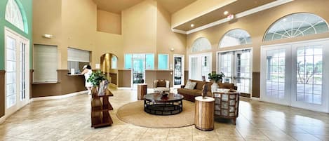 Stadtwohnung, Mehrere Betten, Poolzugang, Poolblick (Sweet Retreat At Bella Vida) | Lobby