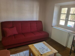 Living area - Families, Quiet, Terrace, Parking lot, Pet-friendly, Restaurant, Beer garden (Bad Reichenhall)