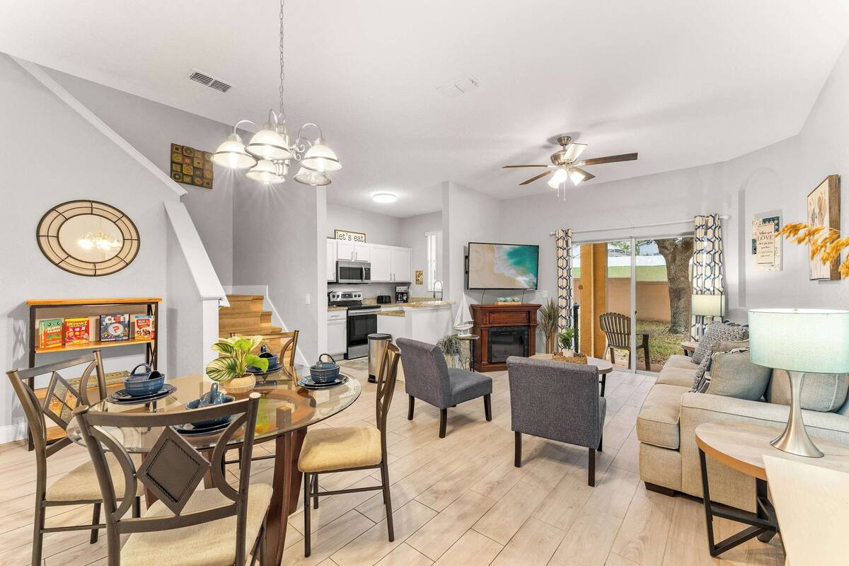 Townhome, Multiple Beds, Patio, Garden View (Palm Garden at Regal) | Interior