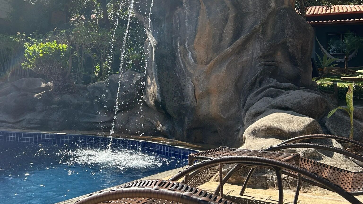 プール