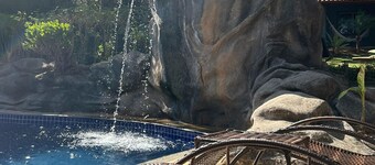 梅拉基旅館  