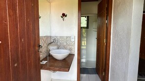 Superior-Vierbettzimmer | Badezimmer