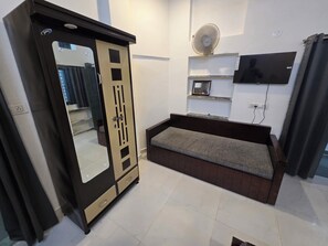 Interior - Peaceful 1BHK 🌿 WiFi near by GT Mall, Airport” ✅ Jawahar circle malviya nagar (Jaipur)
