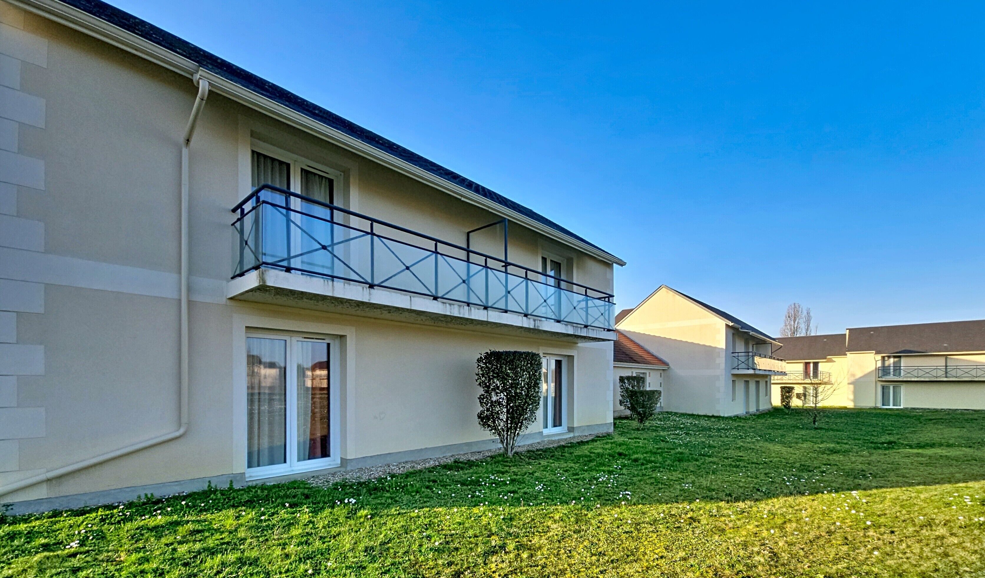 Mặt tiền nơi lưu trú