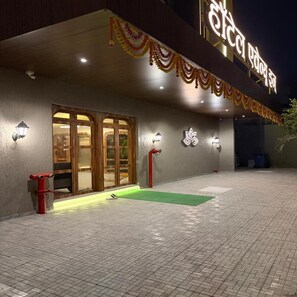 Property grounds - Hotel Avenue Inn (Navi Mumbai)