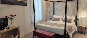 ELEGANT APATMENT IN URBANIA'S HISTORIC CENTER, MARCHE-PICCOLPASSO20