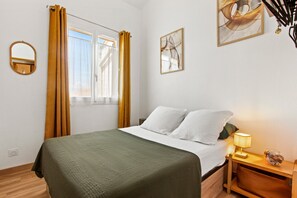 Iron/ironing board, WiFi, bed sheets - Moréa – Air-conditioned Apartment with Pool and Tennis in Fréjus (Fréjus)