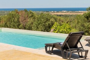 Pool - The Ridge House with Sea View by Rentbeat  (Carovigno)