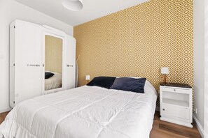 Iron/ironing board, free WiFi - Accommodation for 4, 500m from the beach (Dinard)