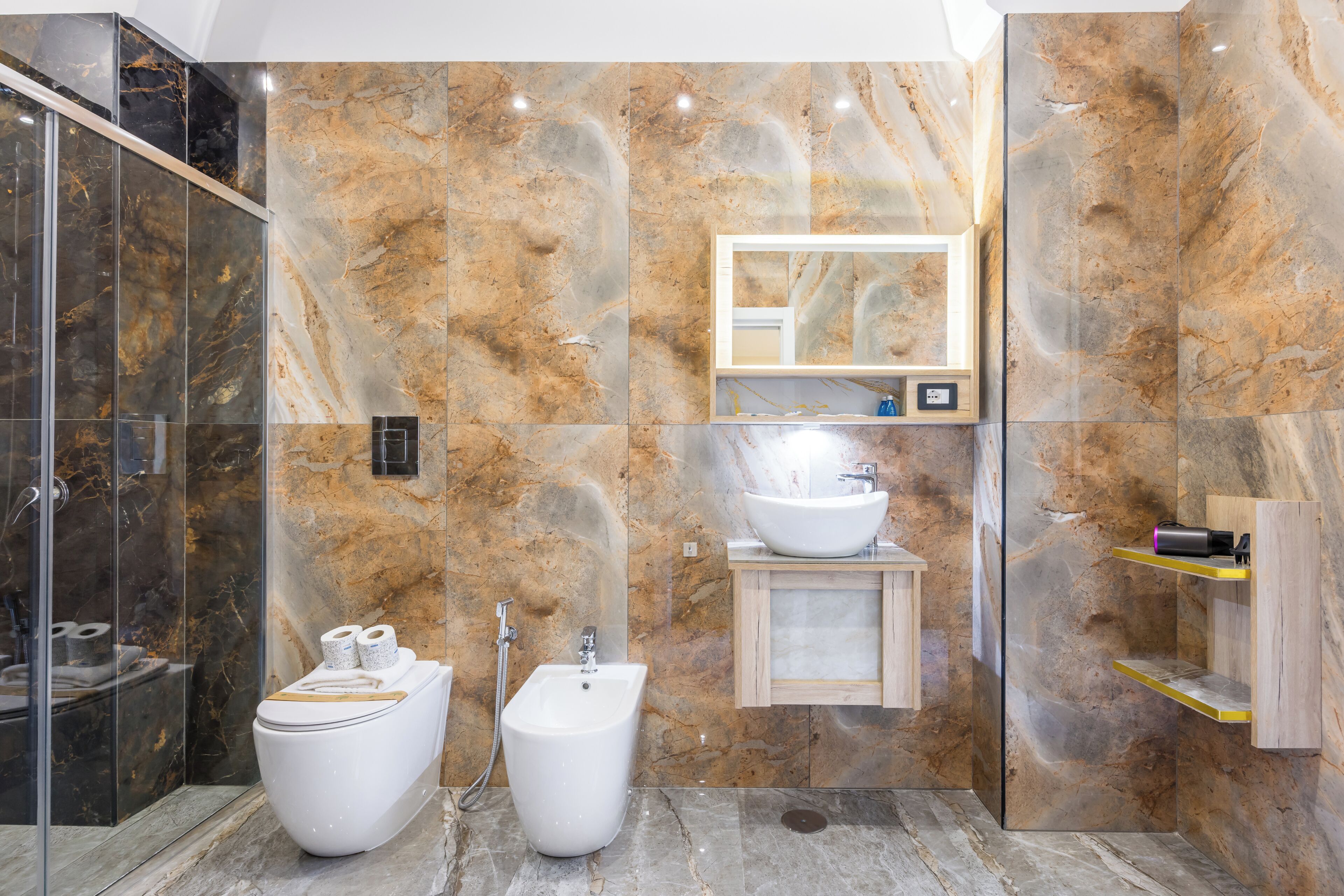Superior Double or Twin Room, City View | Bathroom
