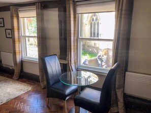 Interior - Stylish Historic Apartment Near York Minster (York)