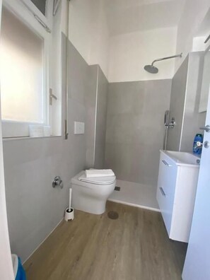 Bathroom - b&b 10 mt dal duomo (Benevento)