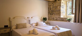 Casa De Postas - Bajo con jardín, 2 dormitorios