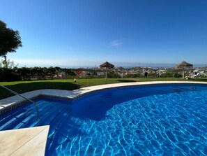 Pool - Spectacular apartment for 6 with sea views (Benalmádena)