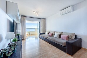 TV - Spectacular apartment for 6 with sea views (Benalmádena)