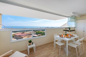 Dining - Spectacular apartment for 6 with sea views (Benalmádena)